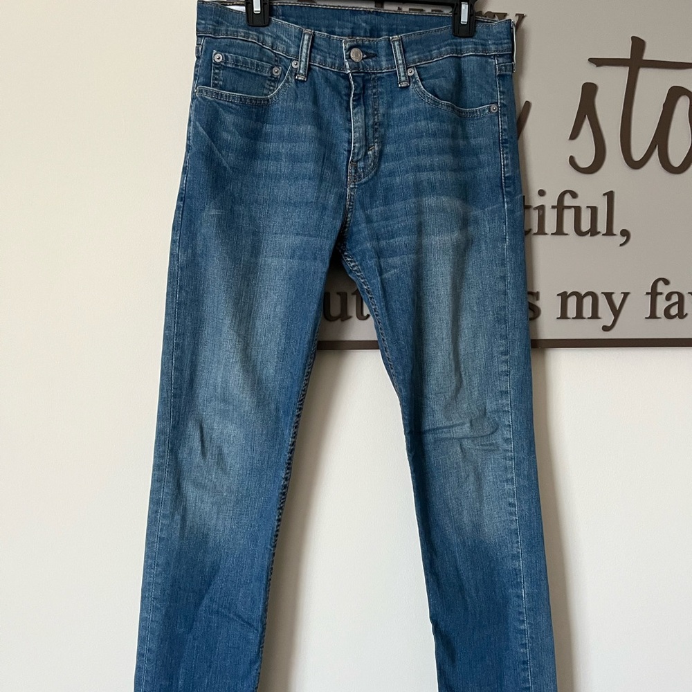 Mens Levi 511 jeans, 31x32.